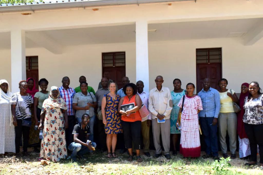 Members of the Shimo la Tewa Accountability Forum posing for a photo with Forum Syd and Embassy of Sweden Team when they visited the facility in 2019.