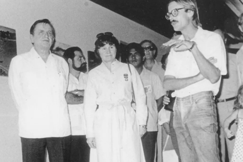 Former prime minister Olof Palme in Nicaragua.