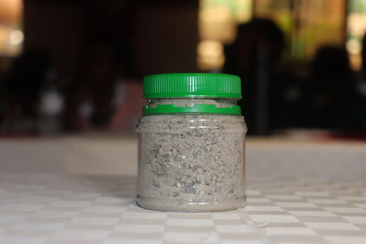 Sample fertilizer extracted from urine