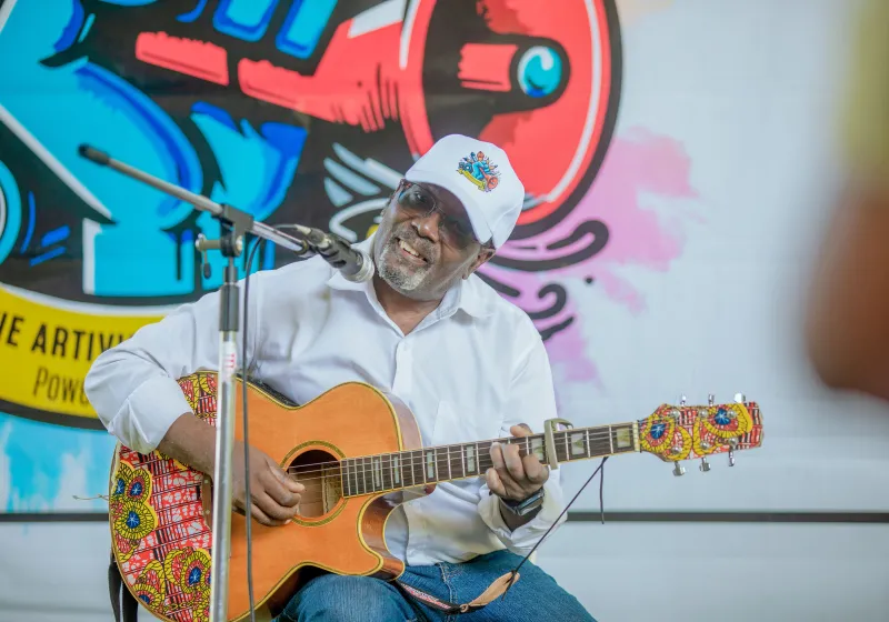 Artist performing during cohort 1 of the artivism fellowship in Tanzania